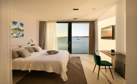 Modern Villa Beach Front Elevator, 6 bedrooms in Zadar top for sale For Super Rich Modern Villa Beach Front Elevator, 6 bedrooms in Zadar top for sale For Super Rich