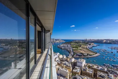 Luxury Penthouse Panoramic 360 degrees sea views Private swimming pool, 3 bedrooms in Gzira ads for sale For Super Rich Luxury Penthouse Panoramic 360 degrees sea views Private swimming pool, 3 bedrooms in Gzira ads for sale For Super Rich