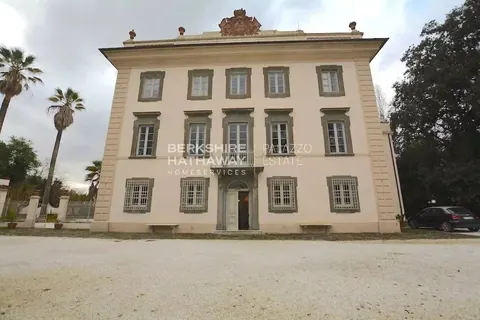 Century 18th House Swimming pool, 15 bedrooms in Pisa search for sale For Super Rich Century 18th House Swimming pool, 15 bedrooms in Pisa search for sale For Super Rich