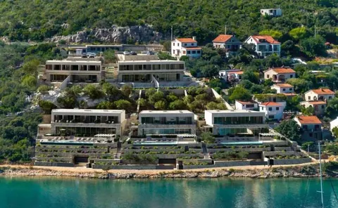 Premium Villa Water Front 1st Front line, 7 bedrooms in Solta island available for sale For Super Rich