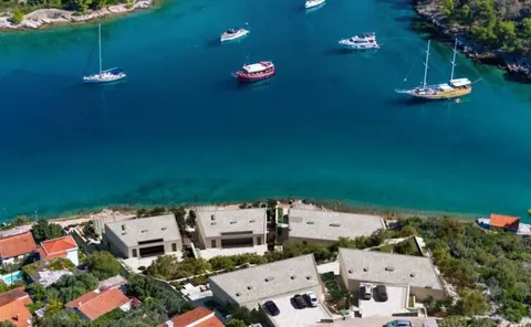 Premium Villa Water Front 1st Front line, 7 bedrooms in Solta island RE-LB-IRO1643 for sale For Super Rich