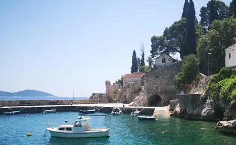 Premium Villa Beach Front stairs descend directly to the beach, 4 bedrooms in Dubrovnik price for sale For Super Rich