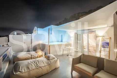 Architectural Villa Panoramic romantic setting Pool facing Greek beaches, 8 bedrooms in Santorini best for sale For Super Rich