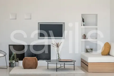 Architectural Villa Panoramic romantic setting Pool facing Greek beaches, 8 bedrooms in Santorini Classified ads for sale For Super Rich