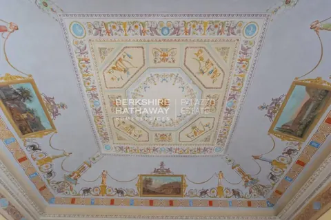 Century 18th Villa Lake View and park, 10 bedrooms in Tremezzina - Lake Como real estate for sale For Super Rich