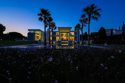 Modern Villa Sea View, 7 bedrooms in Quinta do Lago unique for sale For Super Rich