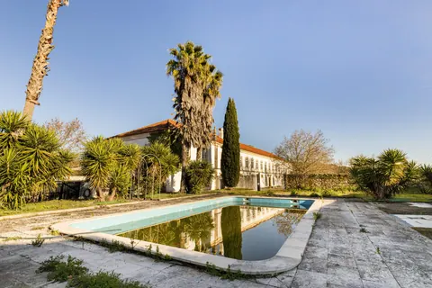 Century Ranch/Farm Panoramic View 16th century, 10 bedrooms in Casais e Alviobeira - Tomar price for sale For Super Rich