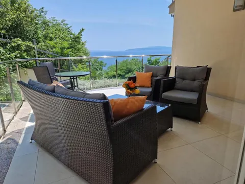 Elegant Villa Beach Front 1st line to the sea, 13 bedrooms in Opatija Used for sale For Super Rich