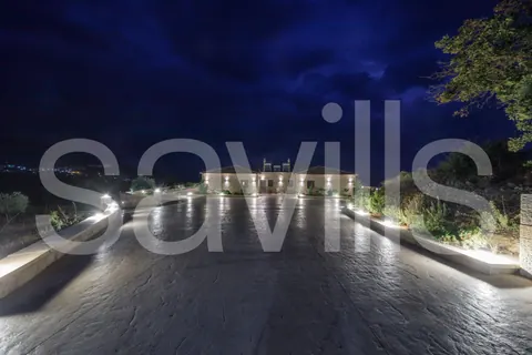 Luxury Villa Amazing views Sea & Sunset Infinity pool, 7 bedrooms in Peloponnese - Messinia available for sale For Super Rich
