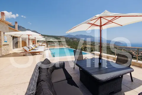 Luxury Villa Amazing views Sea & Sunset Infinity pool, 7 bedrooms in Peloponnese - Messinia best for sale For Super Rich