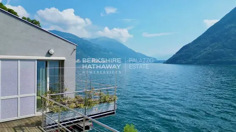 Elegant Villa Lake View directly on the shores, 5 bedrooms in Brienno - Lake Como top for sale For Super Rich
