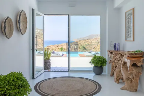 High-end Villa Beach front on Ftelia Beach 100m2 infinity pool, 7 bedrooms in Mykonos deal for sale For Super Rich High-end Villa Beach front on Ftelia Beach 100m2 infinity pool, 7 bedrooms in Mykonos deal for sale For Super Rich