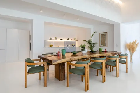 High-end Villa Beach front on Ftelia Beach 100m2 infinity pool, 7 bedrooms in Mykonos real estate for sale For Super Rich High-end Villa Beach front on Ftelia Beach 100m2 infinity pool, 7 bedrooms in Mykonos real estate for sale For Super Rich