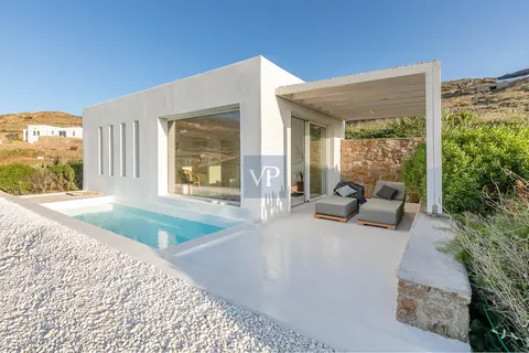 High-end Villa Beach front on Ftelia Beach 100m2 infinity pool, 7 bedrooms in Mykonos #776611 for sale For Super Rich High-end Villa Beach front on Ftelia Beach 100m2 infinity pool, 7 bedrooms in Mykonos #776611 for sale For Super Rich