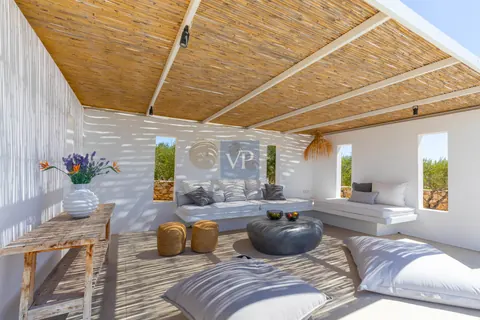 Architectural Villa Del Mar panoramic sea views, 5 bedrooms in Paros available for sale For Super Rich Architectural Villa Del Mar panoramic sea views, 5 bedrooms in Paros available for sale For Super Rich