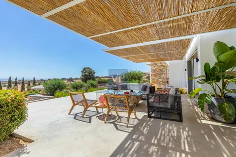 Architectural Villa Del Mar panoramic sea views, 5 bedrooms in Paros best for sale For Super Rich Architectural Villa Del Mar panoramic sea views, 5 bedrooms in Paros best for sale For Super Rich