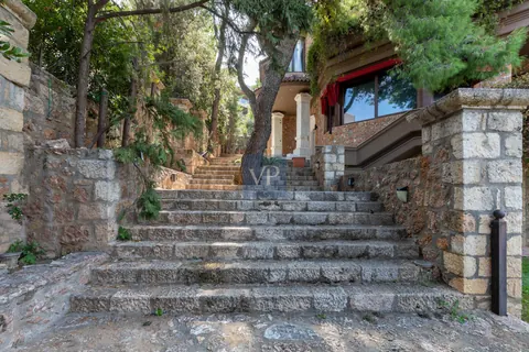 Elegant Villa Breathtaking views Indoor swimming pool, 5 bedrooms in Athens #759066 for sale For Super Rich