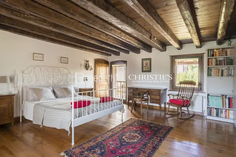 Premium Villa Panoramic View Mountain View, 12 bedrooms in Belluno best for sale For Super Rich