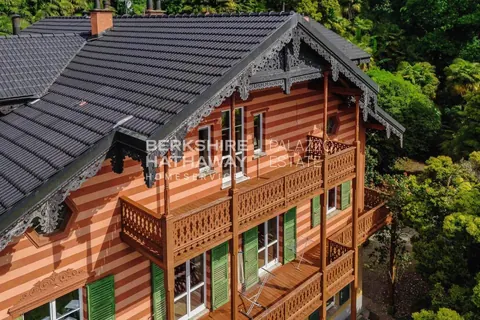 Century 19th Villa Ada Troubetzkoy, Coming soon bedrooms in Ghiffa - Lake Maggiore search for sale For Super Rich