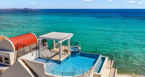 Luxury Villa Beach Front Caribbean Sea views, 5 bedrooms in Seven Mile Beach buy for sale For Super Rich Luxury Villa Beach Front Caribbean Sea views, 5 bedrooms in Seven Mile Beach buy for sale For Super Rich