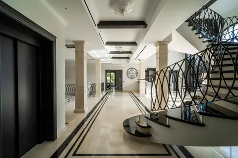 Elegant Villa Sierra Blanca Turkish bath, 6 bedrooms in Golden Mile - Marbella buy for sale For Super Rich