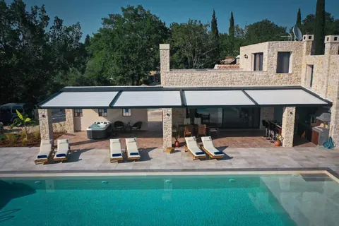 Country Villa Panoramic View near Old Town, 3 bedrooms in Corfu available for sale For Super Rich