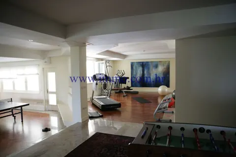 Premium Villa Amazing views of Austrian Alps heated swimming pool, sauna, 3 bedrooms in Istra ultra luxury for sale For Super Rich