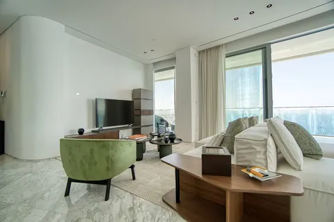Luxury Apartment Panoramic View 32th floor, 5 bedrooms in Neapolis Limassol deal for sale For Super Rich