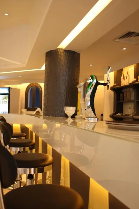 Luxury Hotel Sea View 100 bedrooms, 100 bedrooms in Limassol buy for sale For Super Rich