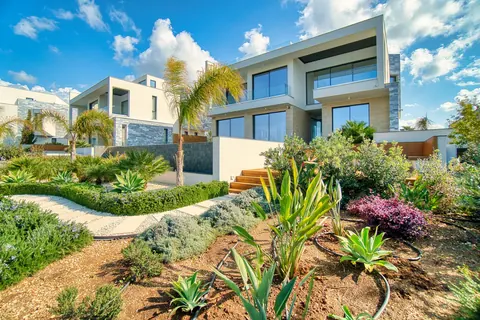 Modern Villa Beach Front Panoramic Sea views, 4 bedrooms in St. George Pegia