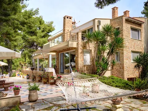 Luxury Villa Sea View 25 m swimming pool, 8 bedrooms in Halkidiki HPS515 for sale For Super Rich