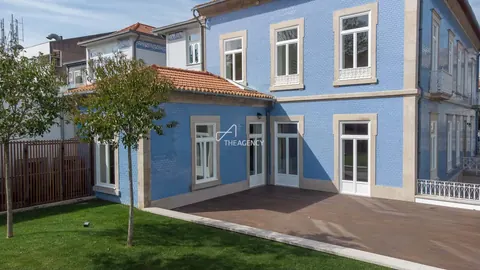Majestic House Indoor Swimming Pool , 6 bedrooms in Cedofeita, Porto search for sale For Super Rich