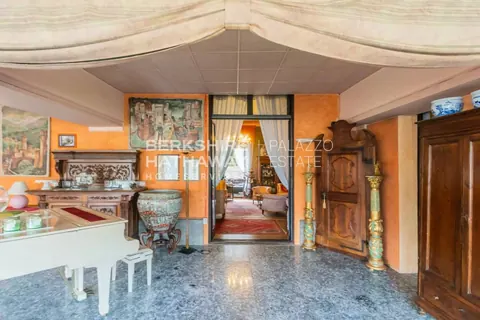 Century Castle Panoramic View of the lake, 27 bedrooms in Lesa - Lake Maggiore real estate for sale For Super Rich