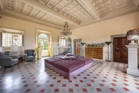 Country Villa Panoramic View of the surrounding valley, 9 bedrooms in Florence