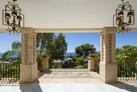 Luxury Villa Andalucia in gated community Home cinema, pool, several bedrooms in Marbella search for sale For Super Rich
