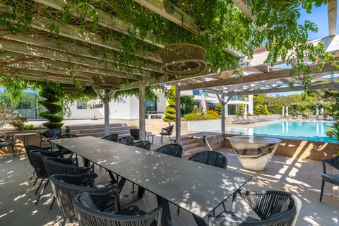 Luxury Villa Sea View, 8 bedrooms in Vilamoura available for sale For Super Rich
