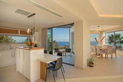 Luxury Villa Sea View, 6 bedrooms in Crete value for sale For Super Rich