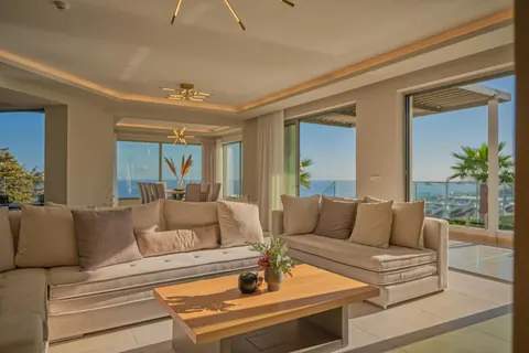 Luxury Villa Sea View, 6 bedrooms in Crete search for sale For Super Rich
