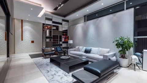 Luxury Villa Sector E overlooks one of the very best scenic views, 6 bedrooms in Emirates Hills - Dubai search for sale For Super Rich