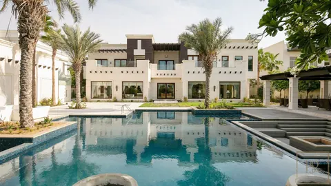 Luxury House Golf View private home elevator, 7 bedrooms in Emirates Hills - Dubai ads for sale For Super Rich