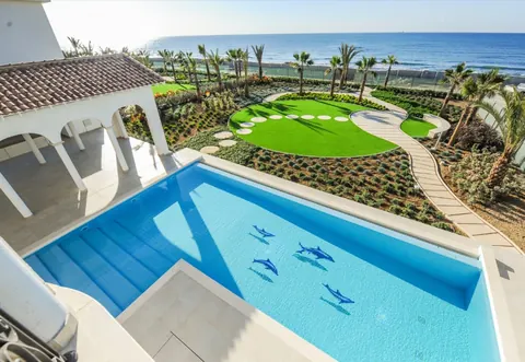 Luxury Villa Beach Front Sea View, 5 bedrooms in Pervolia Larnaka