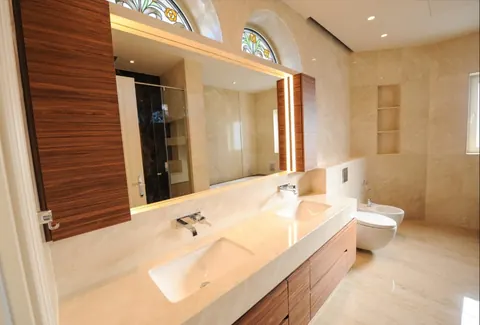 Luxury Villa Beach Front Sea View, 5 bedrooms in Pervolia Larnaka deal for sale For Super Rich
