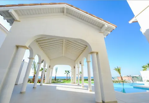 Luxury Villa Beach Front Sea View, 5 bedrooms in Pervolia Larnaka value for sale For Super Rich