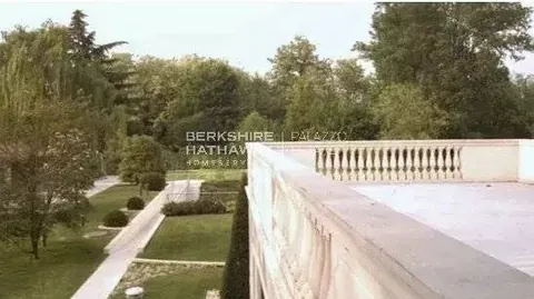Neoclassical style Villa swimming-pool, Turkish bath, 9 bedrooms in Treviso best for sale For Super Rich