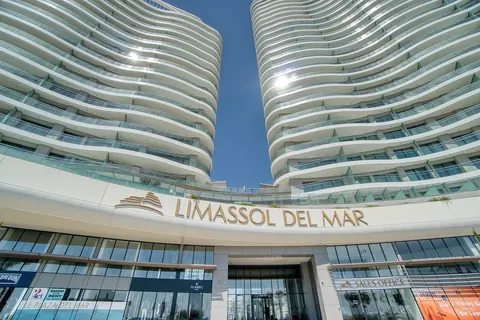 Luxury Apartment Seafront breathtaking Mediterranean view, 5 bedrooms in Limassol exclusive for sale For Super Rich