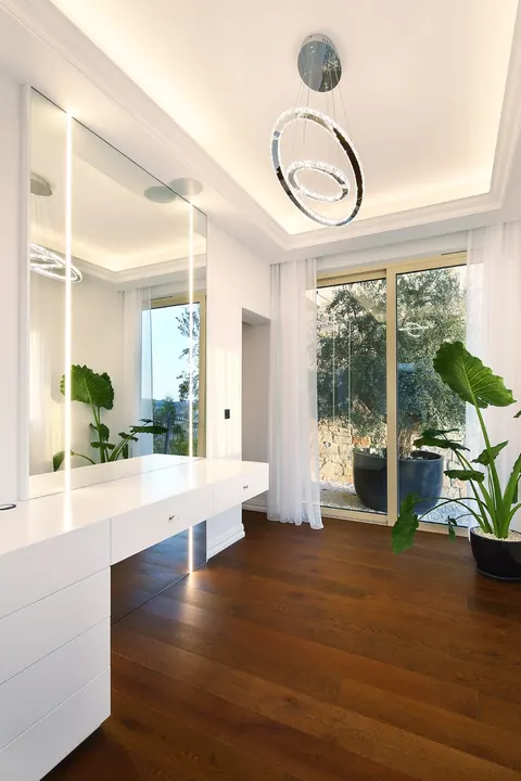Elegant Villa Pietra Panoramic Sea and Mountain views, 8 bedrooms in Parekklisia Limassol prix for sale For Super Rich