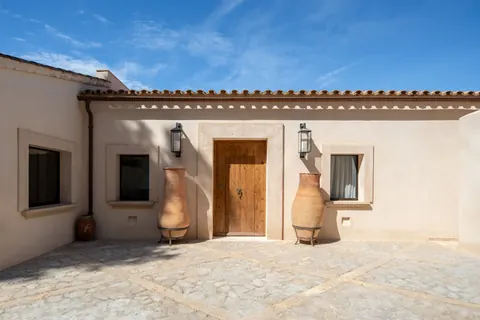 Finca style Villa Panoramic View, Mediterranean garden, 6 bedrooms in Mallorca top for sale For Super Rich