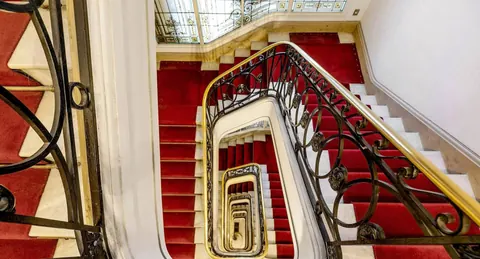 Luxury Apartment Panoramic View 5-minute walk from the Champs-Élysées, 4 bedrooms in Paris value for sale For Super Rich