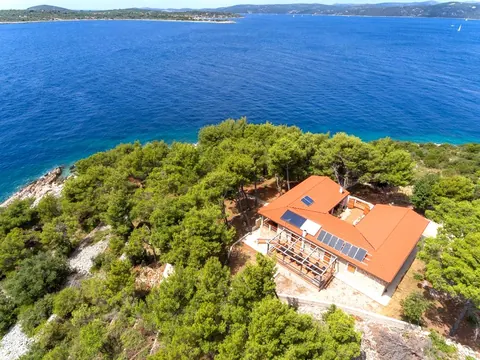 Country Villa Panoramic View private cove, 1st line to the sea, 4 bedrooms in Split Used for sale For Super Rich