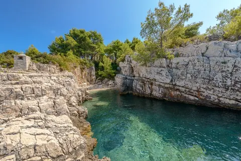 Country Villa Panoramic View private cove, 1st line to the sea, 4 bedrooms in Split search for sale For Super Rich